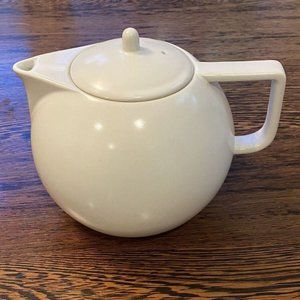 RARE sasaki teapot Japan matte colorstone vignelli design inc white